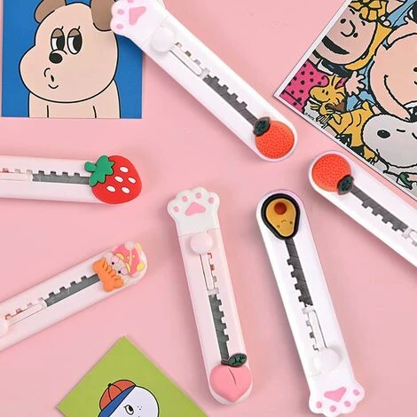 5 Stück Mini-Kistenschneider, Betterlife Tragbarer Einziehbarer Brieföffner Schreibwarenmesser Mit 5 Designs (Avocado+Erdbeere+Orange+Pfirsich+Kleines Mädchen) 2 5 Stück Mini-Kistenschneider, Betterlife Tragbarer Einziehbarer Brieföffner Schreibwarenmesser Mit 5 Designs (Avocado+Erdbeere+Orange+Pfirsich+Kleines Mädchen) – Bild 2